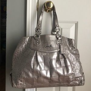 🌸Coach Large Shoulder Bag🌸